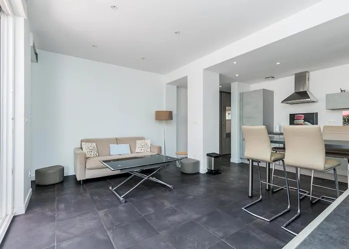 Moneghetti Apartamento *